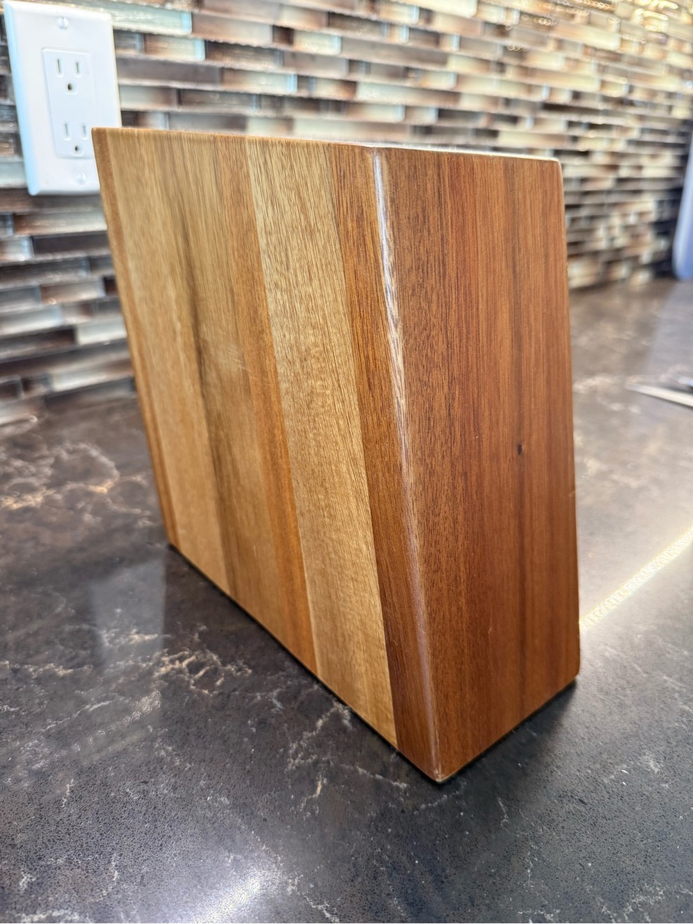 Jamie Oliver Solid Wood Knife Block - Natural Brown Wooden Knife Storage